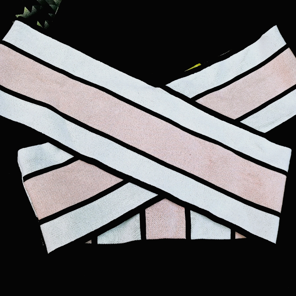 Gianni Bini crop top SUPERCUTE